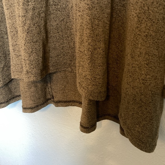 Lane Bryant Womens Size 22/24 Olive Green V-Neck Soft Long Sleeve Tunic T-Shirt - Picture 4 of 12